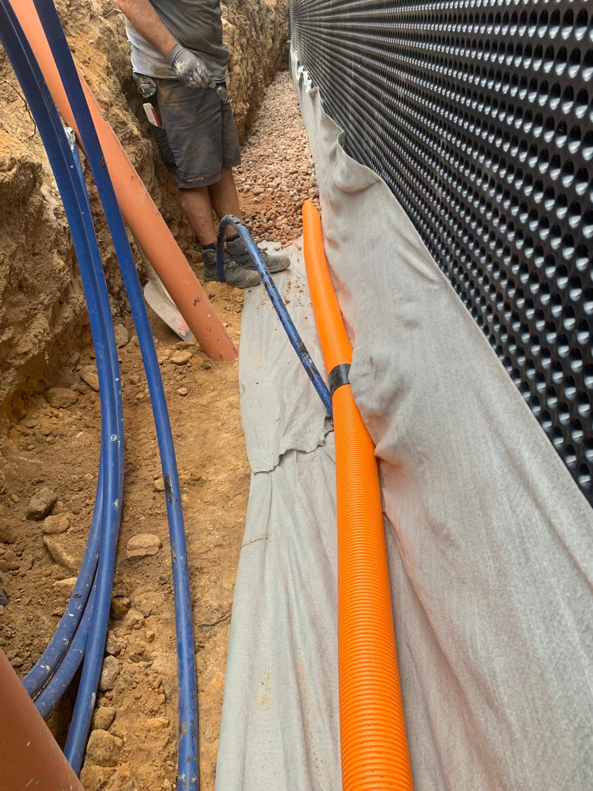Drainage Abdichtung - Rohbau eines Einfamilienhauses in Hanglage